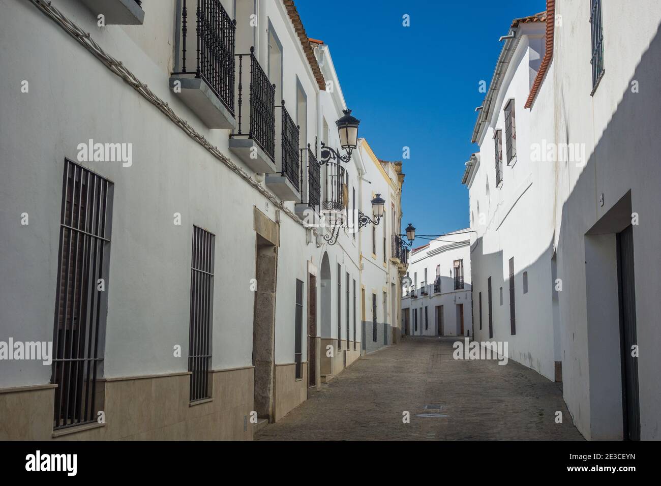 Ruy lopez opening hi-res stock photography and images - Alamy