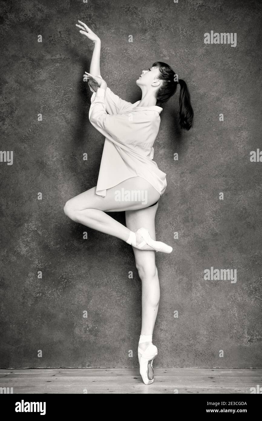 Ballerina with long legs Stock Photo Alamy
