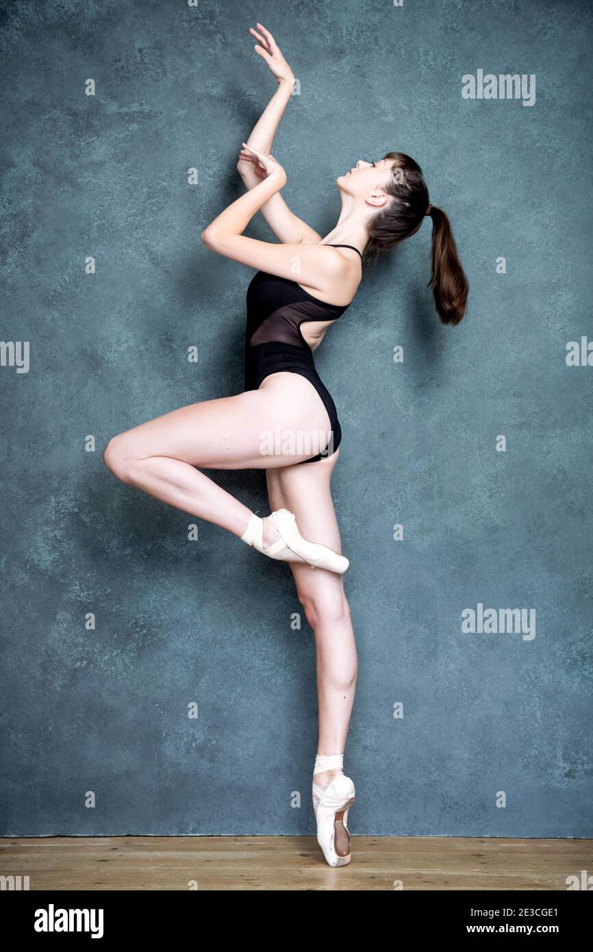 Ballerina with long legs Stock Photo Alamy