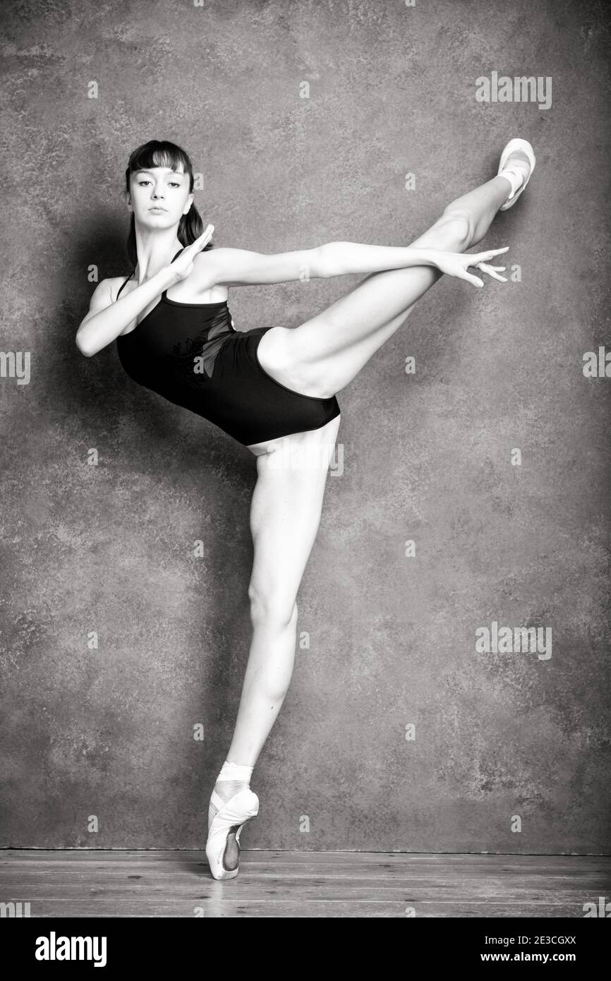 Ballerina with long legs Stock Photo Alamy