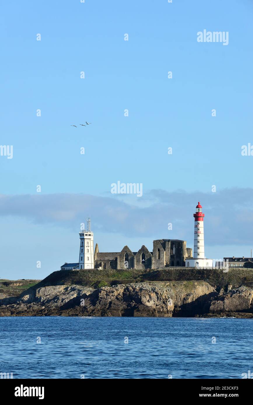 Plougonvelin (Brittany, north-western France): the abbey, the lighthouse, the chapel and the semaphore of the “Pointe Saint-Mathieu” Headland Stock Photo
