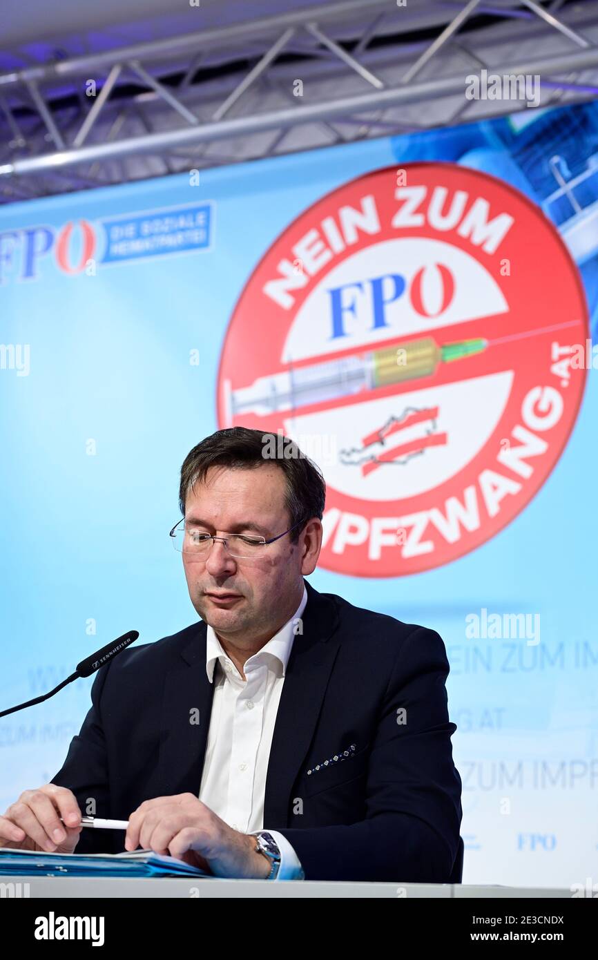 Vienna, Austria. 18th Jan, 2021. Press conference with FPÖ Education spokesman Hermann Brückl. The topics are the corona compulsory measures and the situation at schools. Poster with the inscription 'No to compulsory vaccination' Stock Photo
