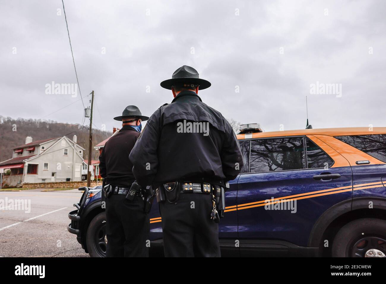 Charleston, United States. 17th Jan, 2020. Police secure the West Virginia statehouse, which was mostly deserted Sunday before the inauguration of President Elect Joe Biden. Biden will be inaugurated Wednesday. The FBI warned of possibly violent protests at all 50 state capitols in the United States. Credit: SOPA Images Limited/Alamy Live News Stock Photo