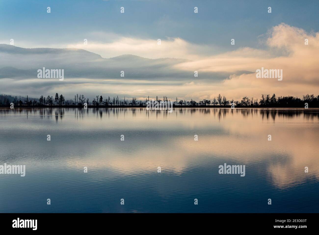 Osoyoos Lake High Resolution Stock Photography And Images Alamy