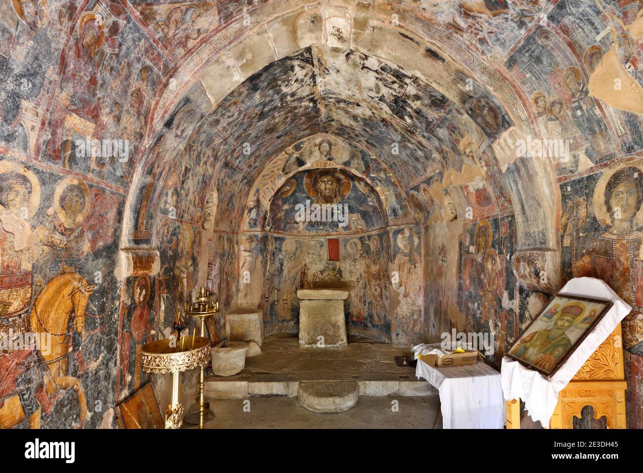 Byzantine wall paintings hi-res stock photography and images - Alamy