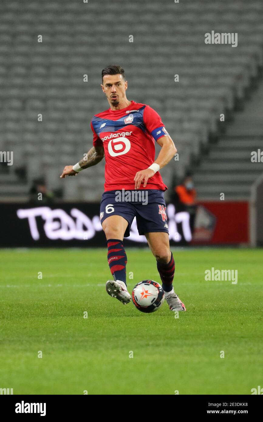Captain LOSC Jose FONTE 6 during the French championship Ligue 1 football  match between Lille OSC and Stade de Reims on Januar / LM Stock Photo -  Alamy