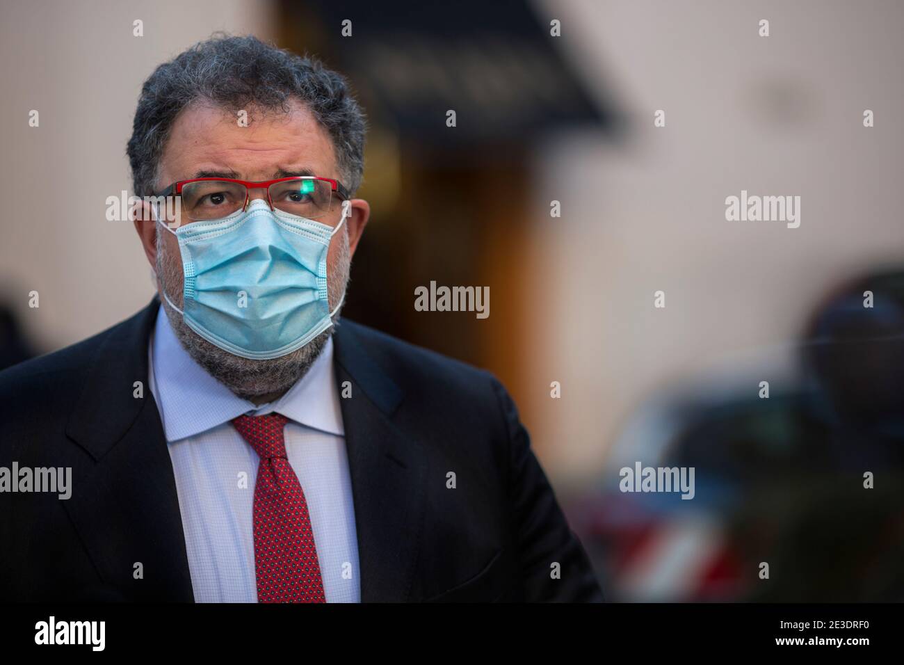 Rome Italy , January 18th 2021 Federico Fornaro MP (Liberi e Uguali Party).  Rome, 18/01/2021. Italian Members of Parliament outside the Chamber of Deputies (Italian Parliament lower house) while the Italian Prime Minister, Giuseppe Conte, asks the Chamber a vote of confidence to save the Italian Government after the defection of the two Cabinet ministers belonging to the tiny party, Italia Viva (Italy Alive), led by former Italian Prime Minister Matteo Renzi. Stock Photo