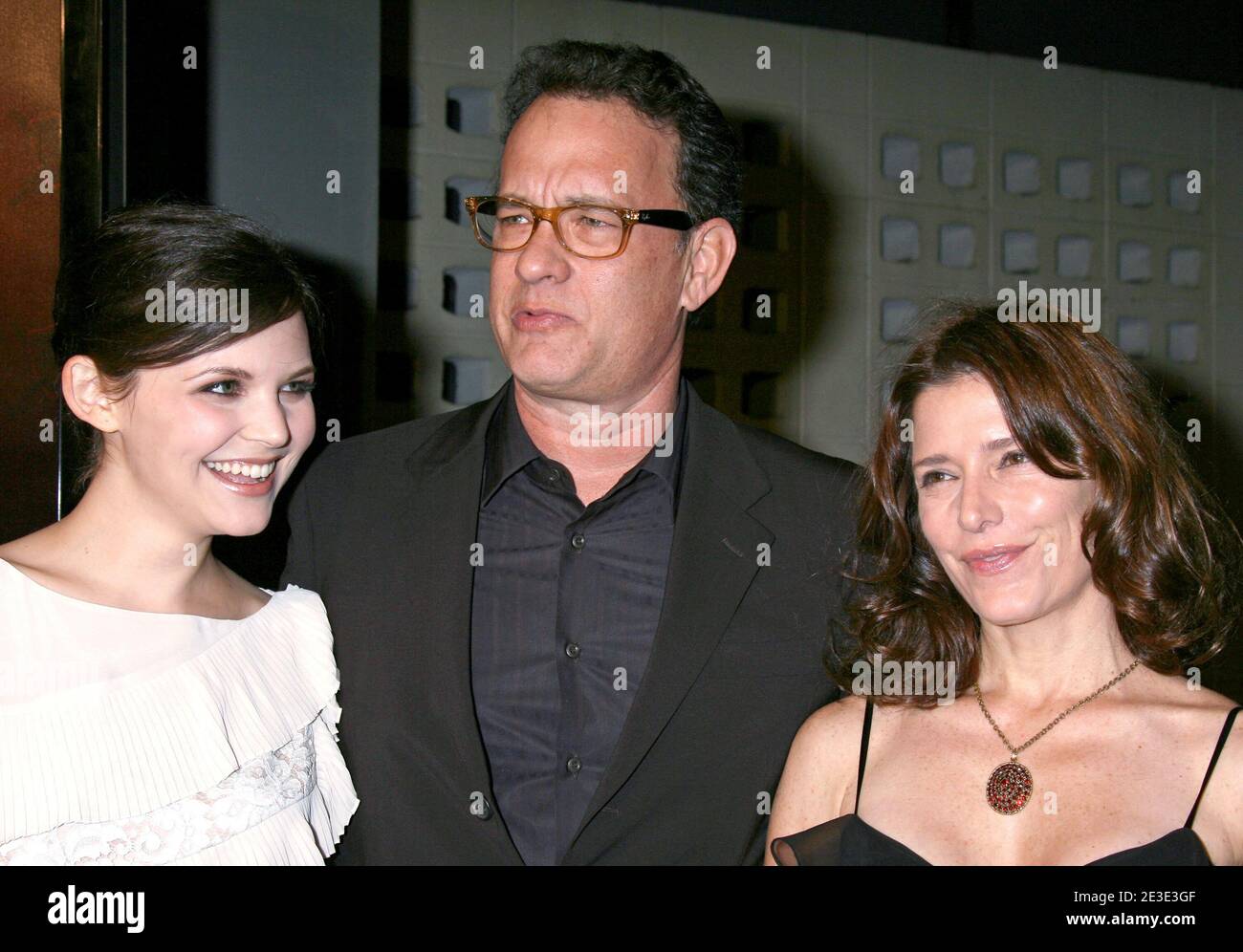 Ginnifer goodwin and tom hanks hi-res stock photography and images - Alamy