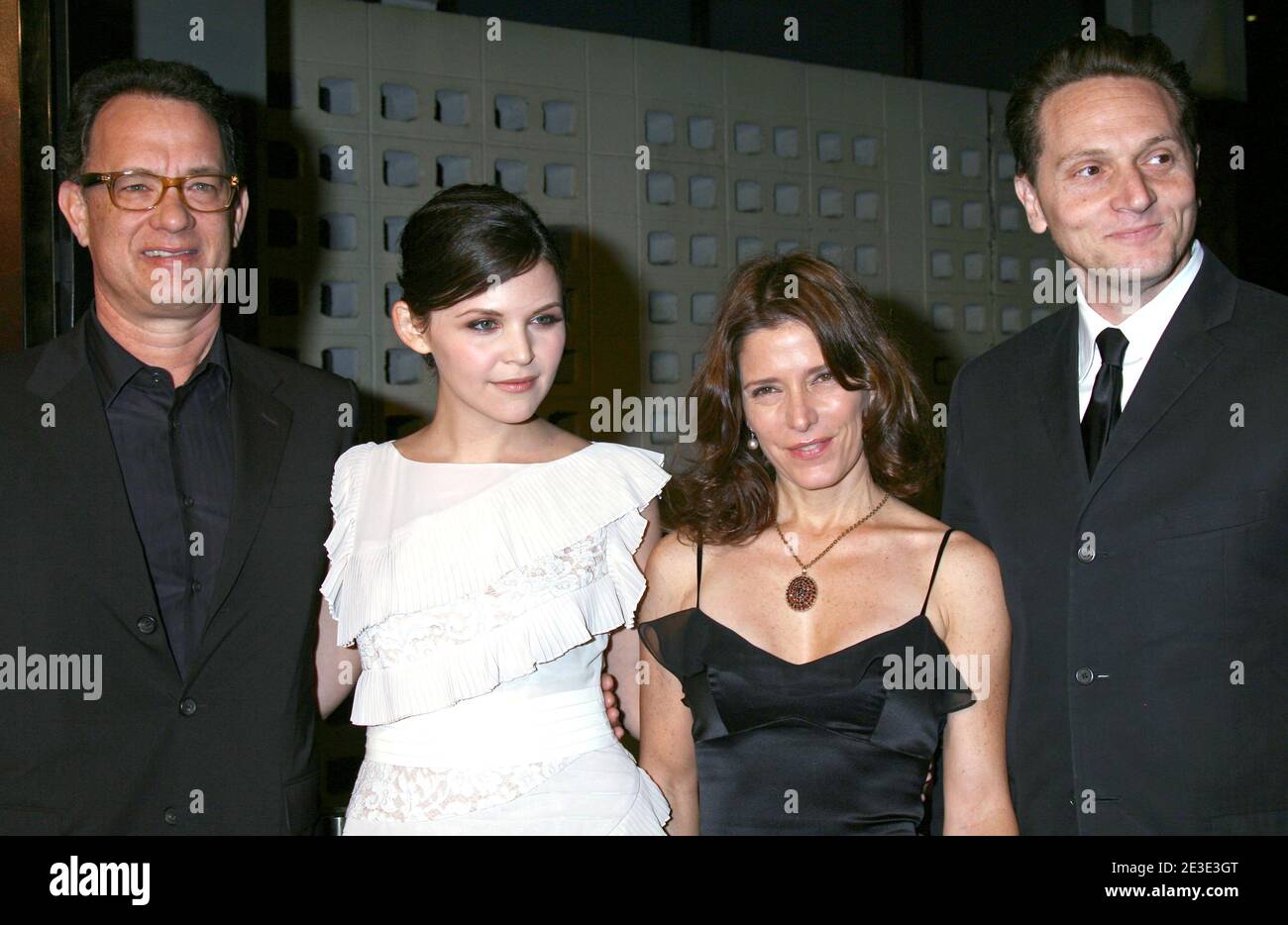 Ginnifer goodwin tom hanks hires stock photography and images Alamy