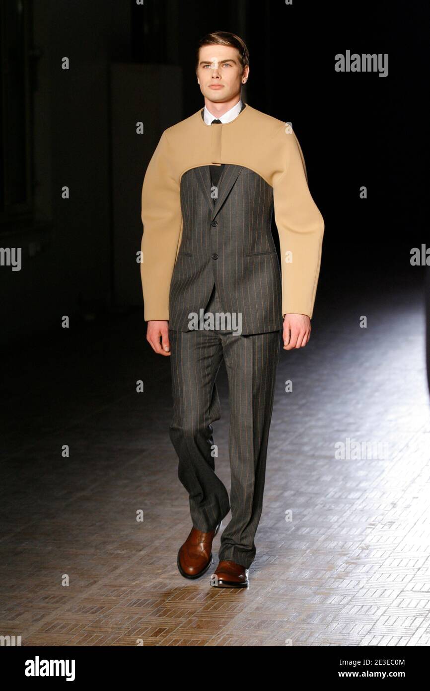 Raf simons autumn hi-res stock photography and images - Alamy