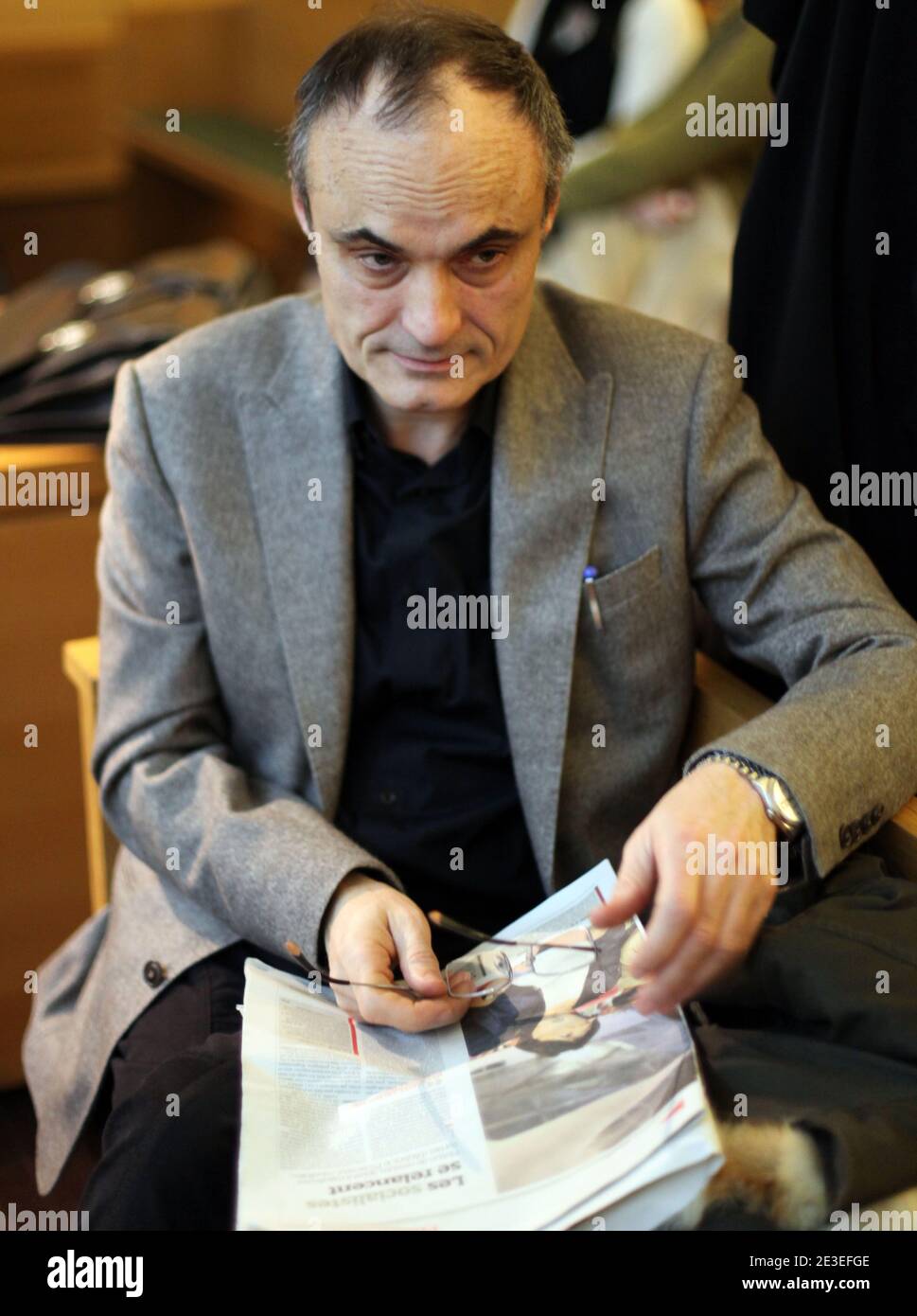 Philippe Val, rÀdacteur en chef de Charlie Hebdo, au Tribunal de Lyon, France le 27 janvier 2009, ou s'est ouvert le proces intente par la Licra au dessinateur Sine, ne Maurice Sinet, pour incitation À la haine raciale. Photo by Vincent Dargent/ABACAPRESS.COM Stock Photo