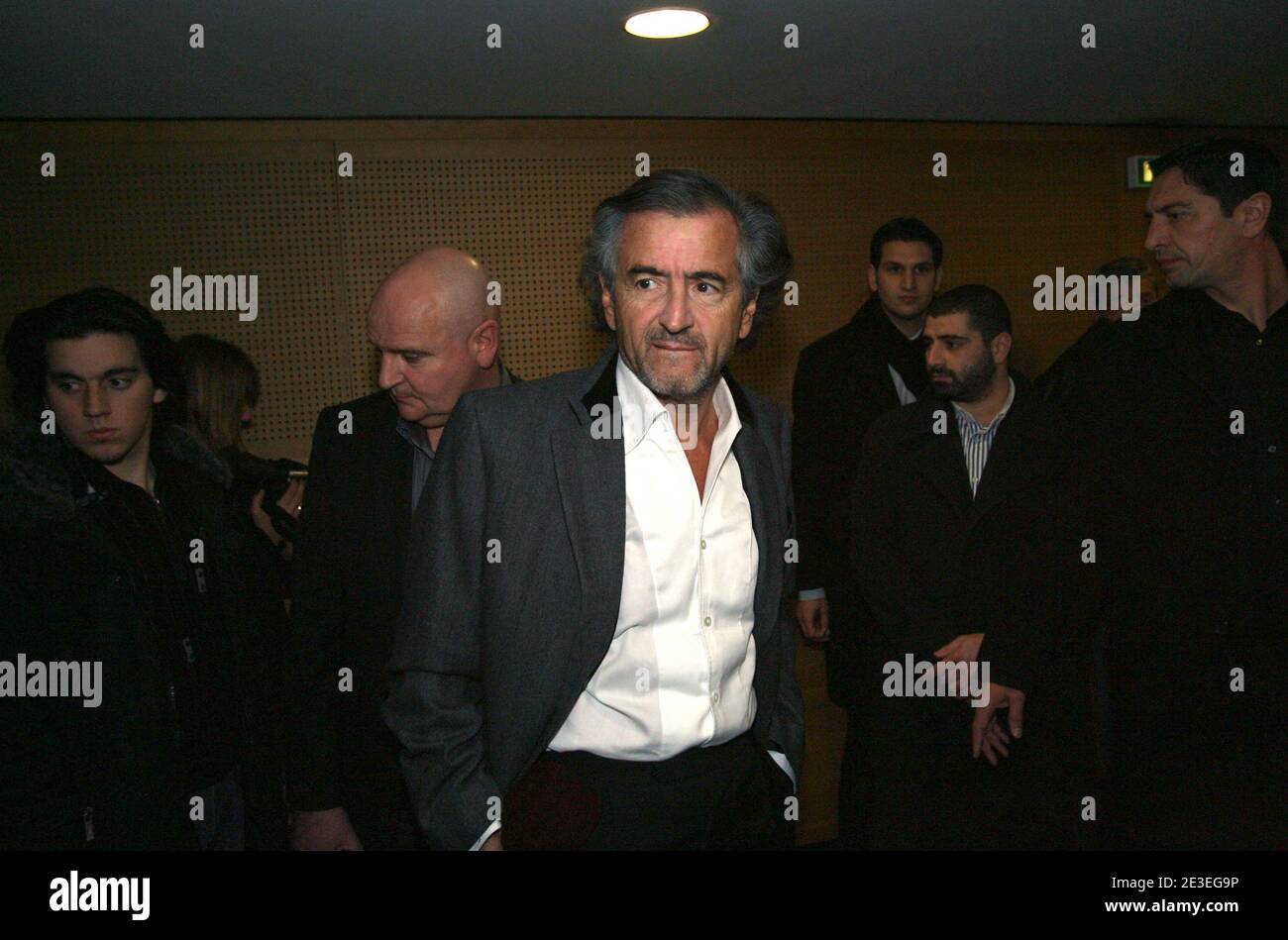 Bernard-Henry Levy est venu temoigner a la demande de la Licra, lors du proces Sine, la Licra porte plainte pour incitation a la haine raciale contre le dessinateur Sine, ne Maurice Sinet, a Lyon, France le 27 Janvier 2009. Photos Vincent Dargent/ABACAPRESS.COM Stock Photo