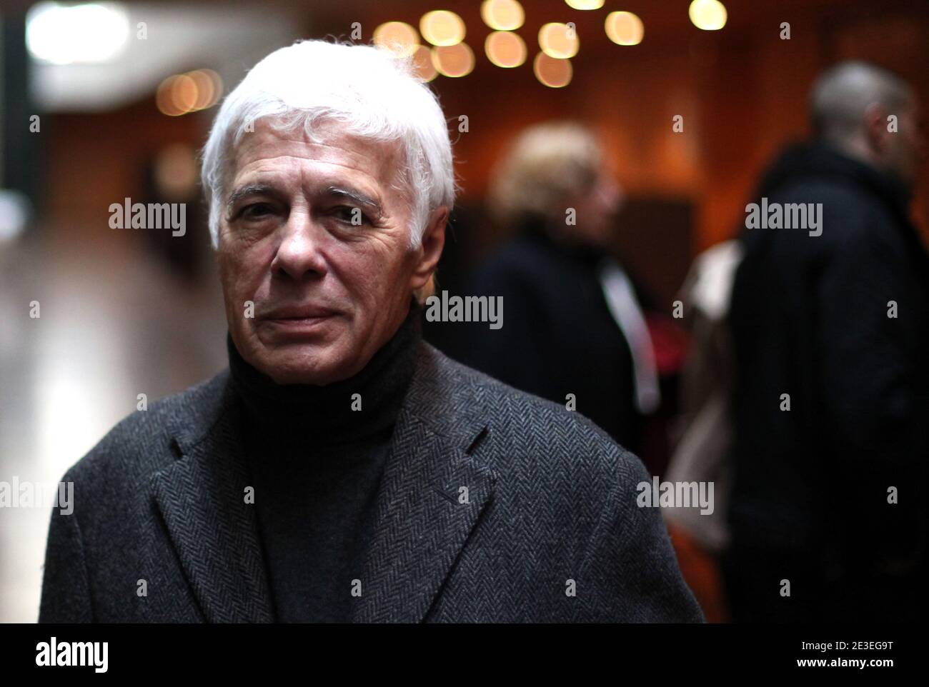 Guy Bedos artiste et delegue de la Ligue des Droits de lÀHomme assiste au Proces Sine, la Licra porte plainte pour incitation a la haine raciale contre le dessinateur Sine, ne Maurice Sinet, a Lyon, France le 27 Janvier 2009. Photos Vincent Dargent/ABACAPRESS.COM Stock Photo