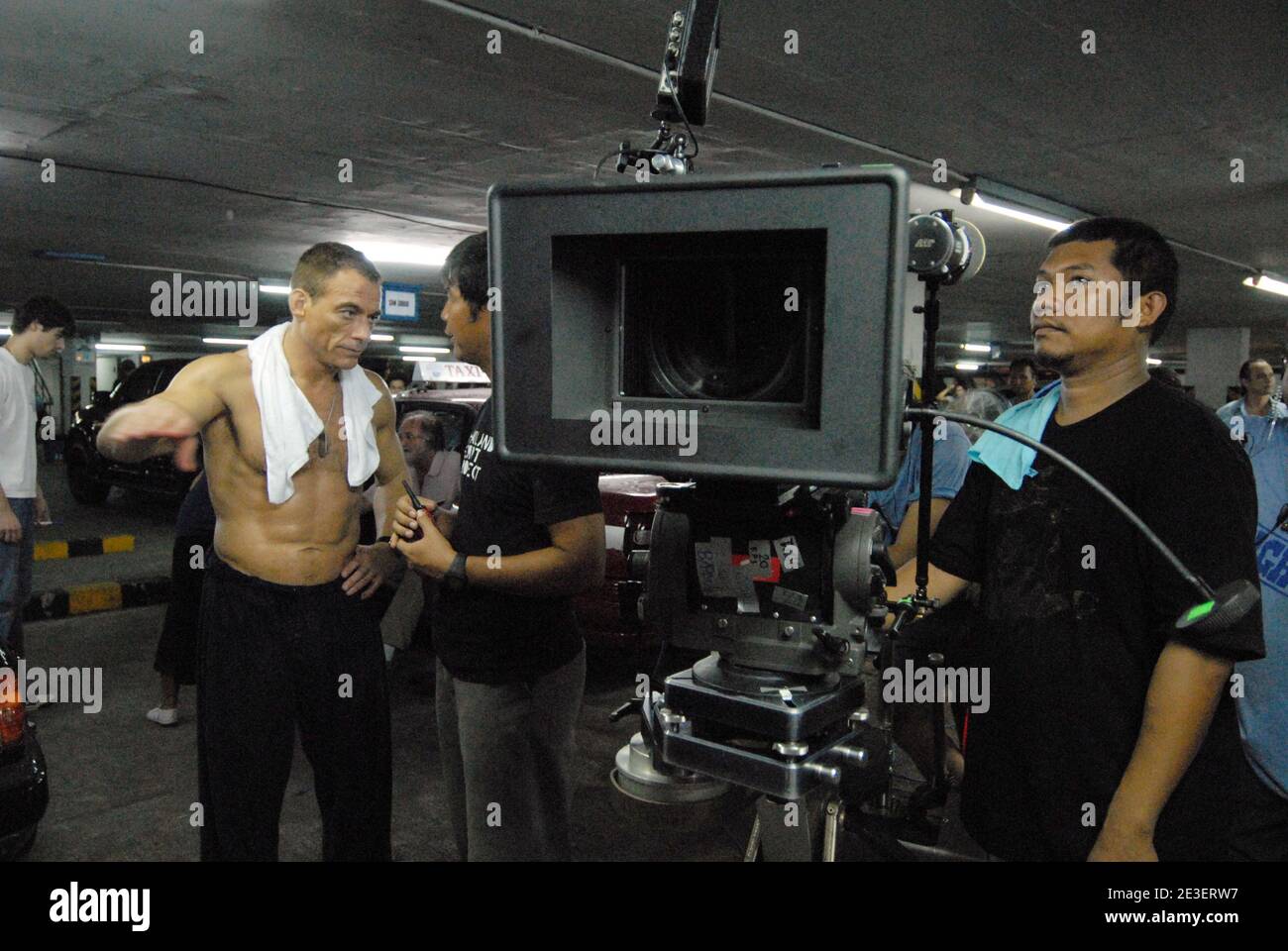 Jean-Claude Van Damme filming 'The Eagle path' in Thailand on June 8, 2008.  Photo by JCVD/ABACAPRESS.COM Stock Photo - Alamy