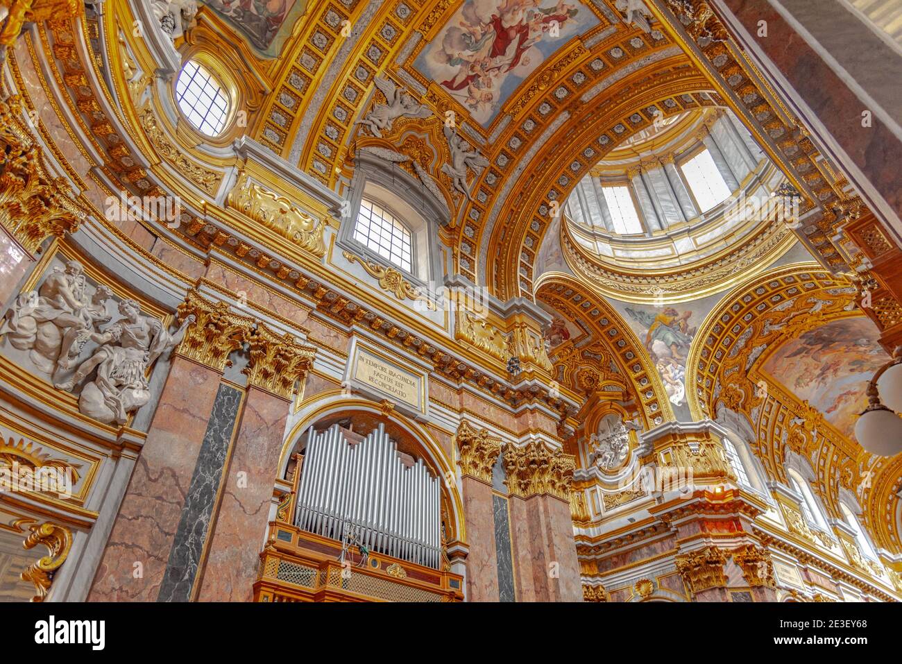 Charles Rome De Koepel In De Kerk Van Saint Charles Aan De Vier