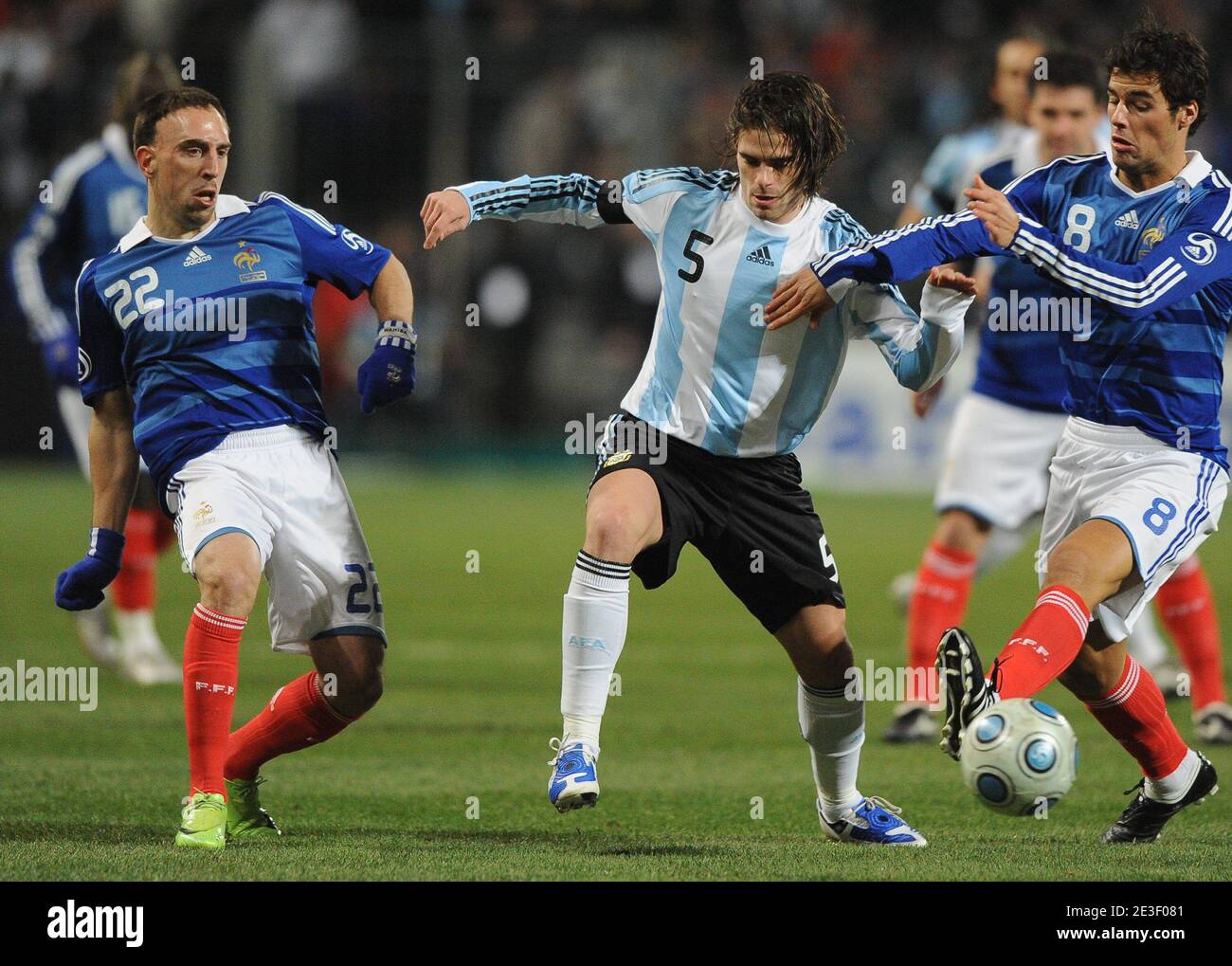France's Franck Ribery, Argentina's Fernando Gago and France's Yoann Gourcuff during the International Friendly Soccer match, France vs Argentina at the velodrome Stadium in Marseille, France on February 11, 2009. Argentina won 2-0. Photo by Steeve McMay/ABACAPRESS.COM Stock Photo