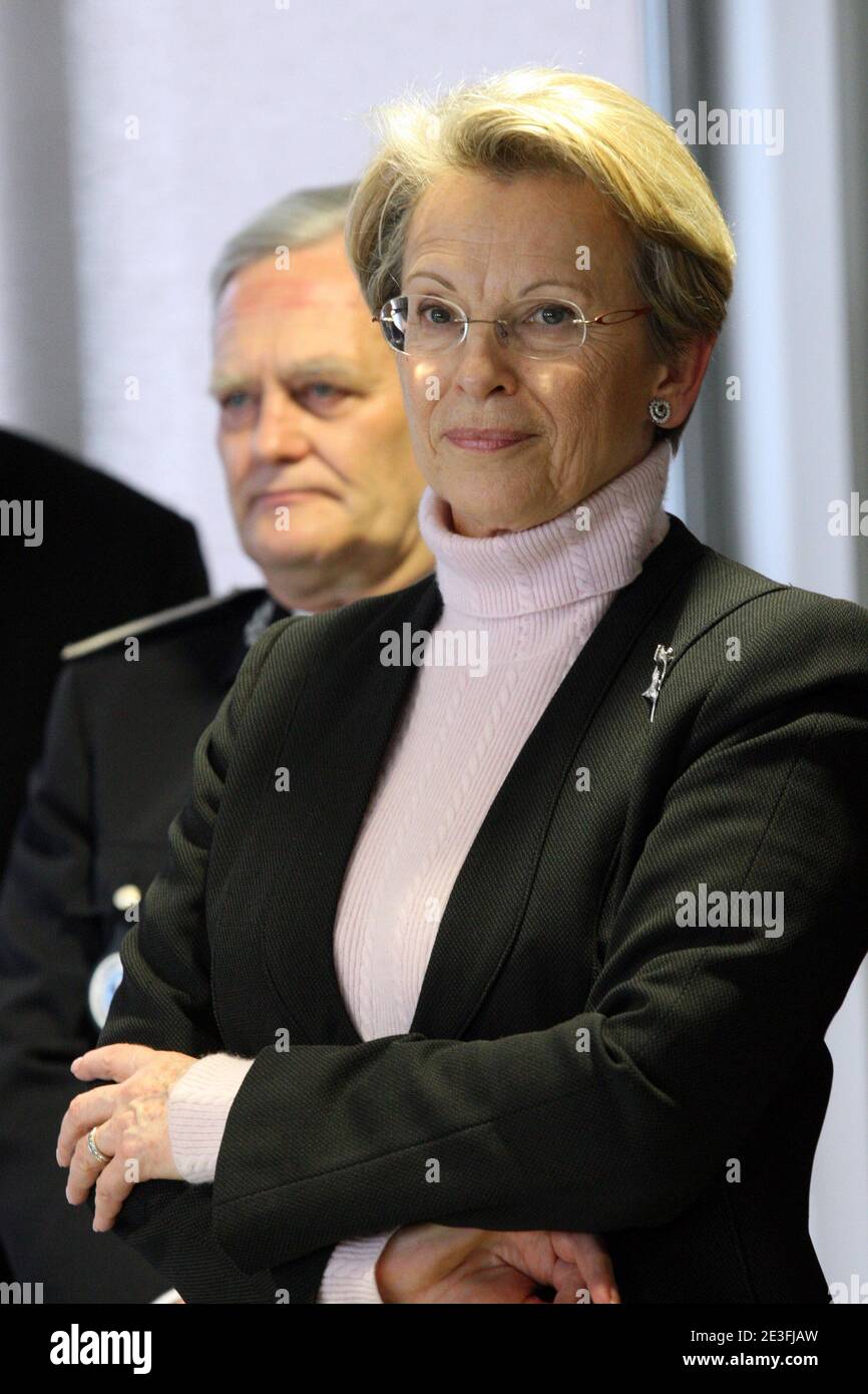 Michele Alliot-Marie, Ministre de l'Interieur, inaugure le nouvel Hotel de Police de Nantes, France, le 9 Mars, 2009. Photo JP Tranvouez/ASA-PICTURES/ABACAPRESS.COM Stock Photo