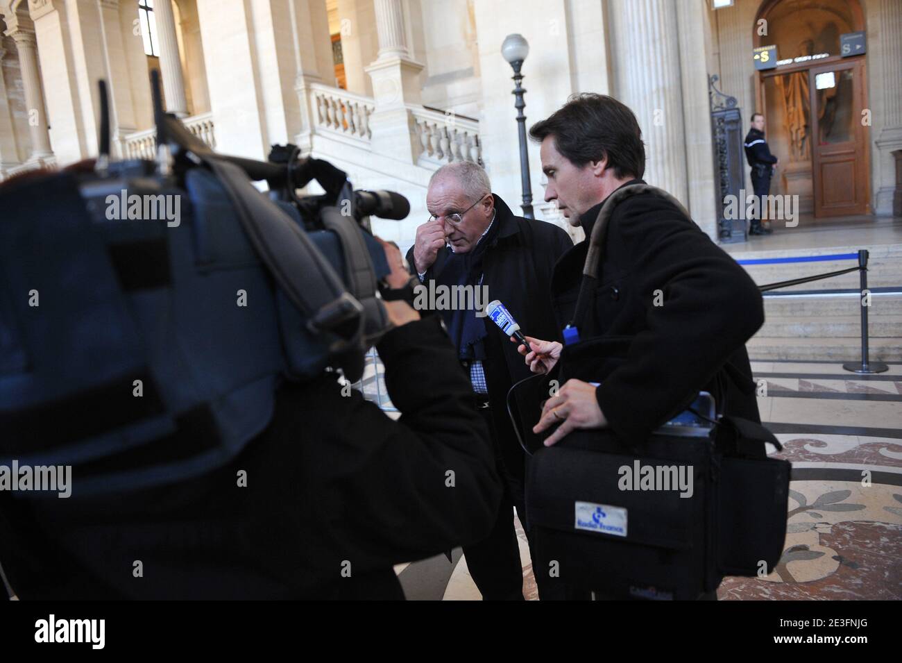 Yvan Colonna's laywers Antoine Sollacaro answers journalists questions at the Paris courthouse, France, on March 16, 2009. Antoine Sollacaro refuses to appear again in protest against the refusal of the court to hold a reconstitution of the murder of Erignac in Ajaccio, Corsica. Photo by Mousse/ABACAPRESS.COM Stock Photo