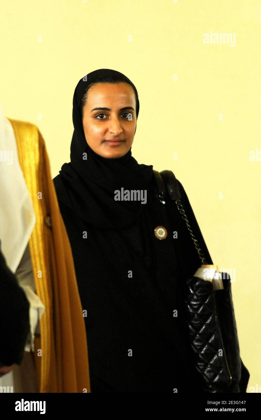 Qatar's Chief of Staff, the Emir's daughter Sheikha Hind Bint Hamad Al Thani, during the opening ceremony of the 21st Arab League Leaders Summit, in Doha, Qatar on March 30, 2009. Sudanese president Omar Al Bashir, who is wanted for war crimes in Darfur, defied the international community on Sunday night by showing up at the summit already bitterly divided over Iran and other Middle East issues. Photo by Ammar Abd Rabbo/ABACAPRESS.COM Stock Photo