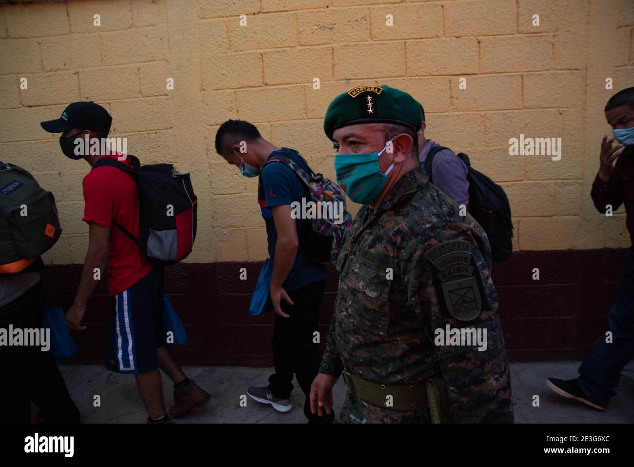 January 18, 2021: Moore than 35 inmigrants who are part of the Caravan, where detained by members of the Guatemalan army in the city of Coatepeque. This group where taken to a safe refugee on the frontier with México. Credit: Hector Adolfo Quintanar Perez/ZUMA Wire/Alamy Live News Stock Photo