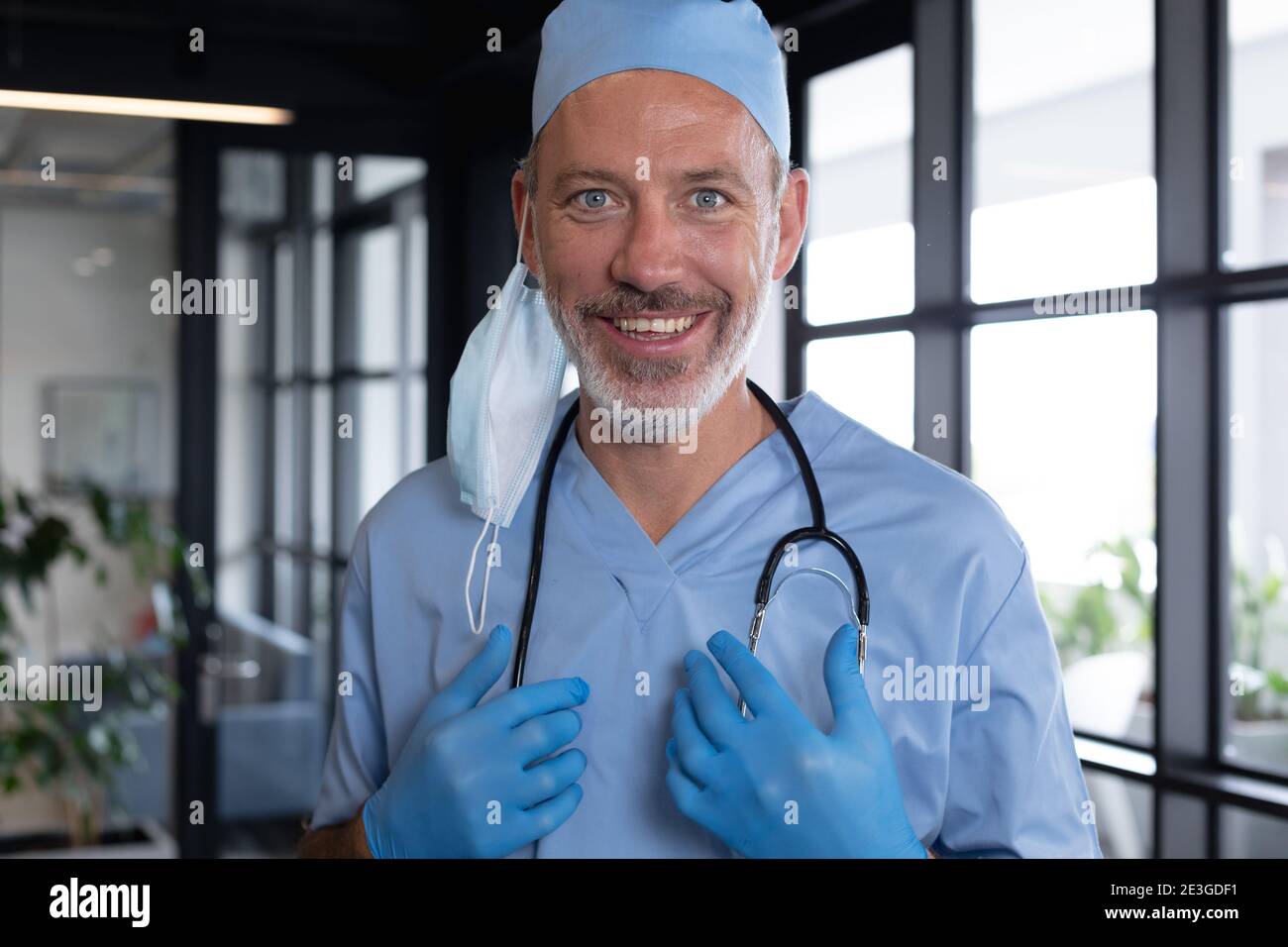 Portrait caucasian male doctor hi-res stock photography and images - Alamy