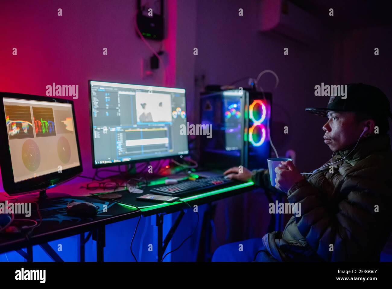 Film editing studio hi-res stock photography and images - Alamy