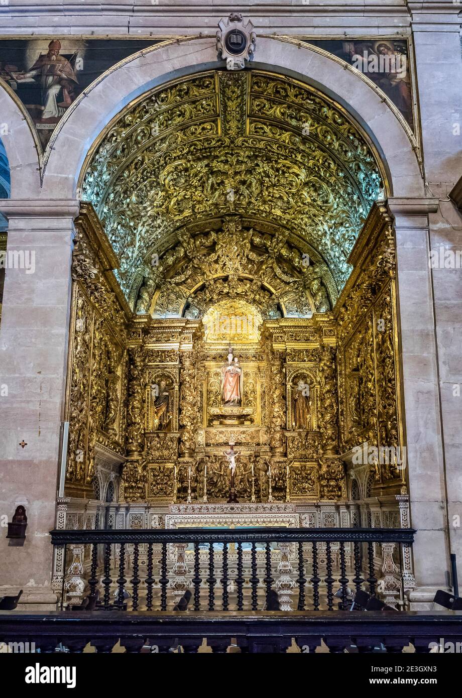 View of the exquisite Baroque interior of the Jesuit Church of Saint Roch, Sao Roque built in the 16th century, in Bairro Alto, Lisbon, Portugal Stock Photo