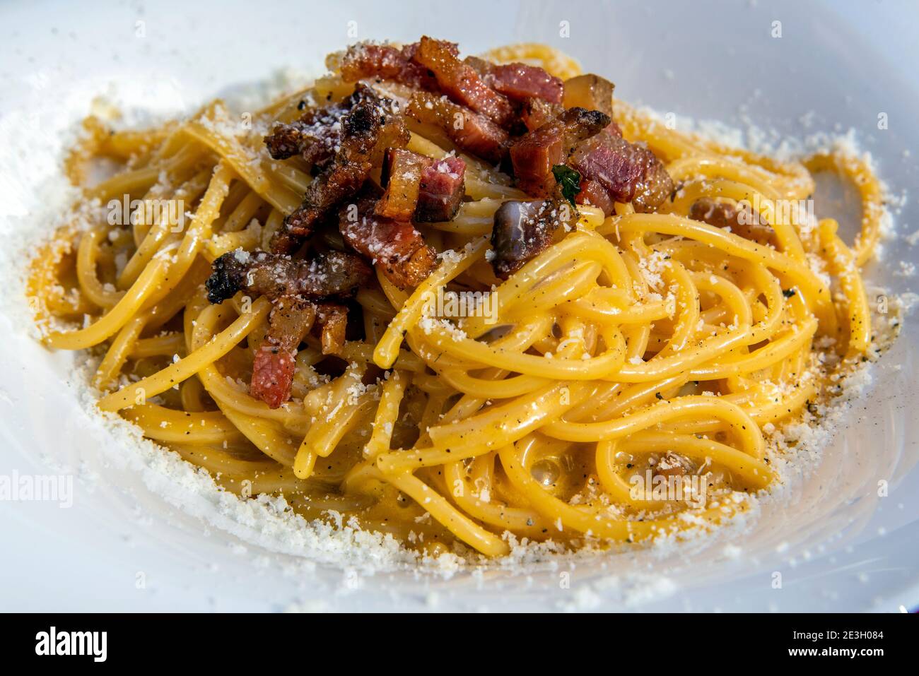Spaghetti Carbonara served in a restaurant of Rome, Lazio, Italy Stock Photo