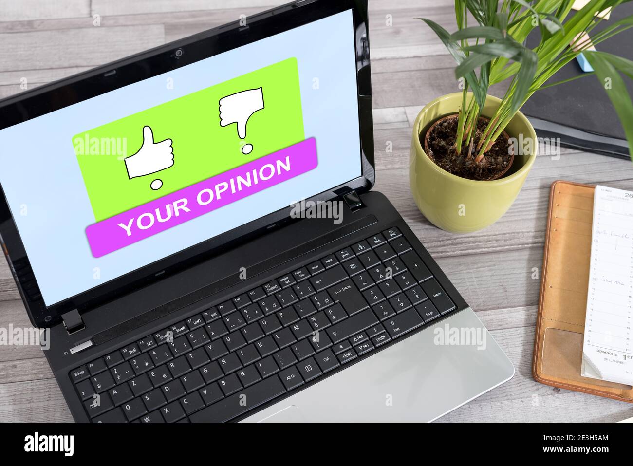 Laptop screen with rating concept Stock Photo - Alamy
