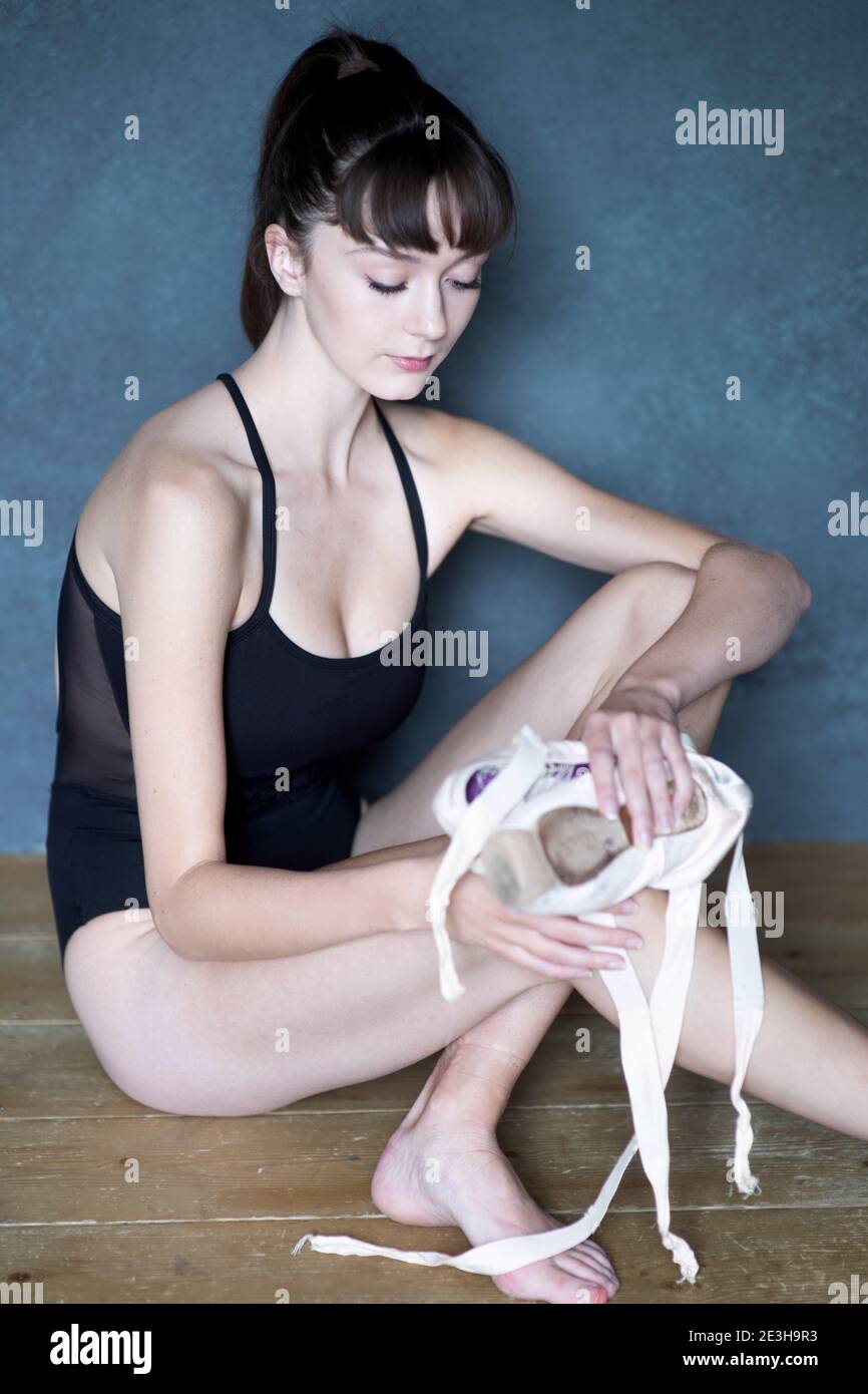 Ballerina with long legs Stock Photo Alamy