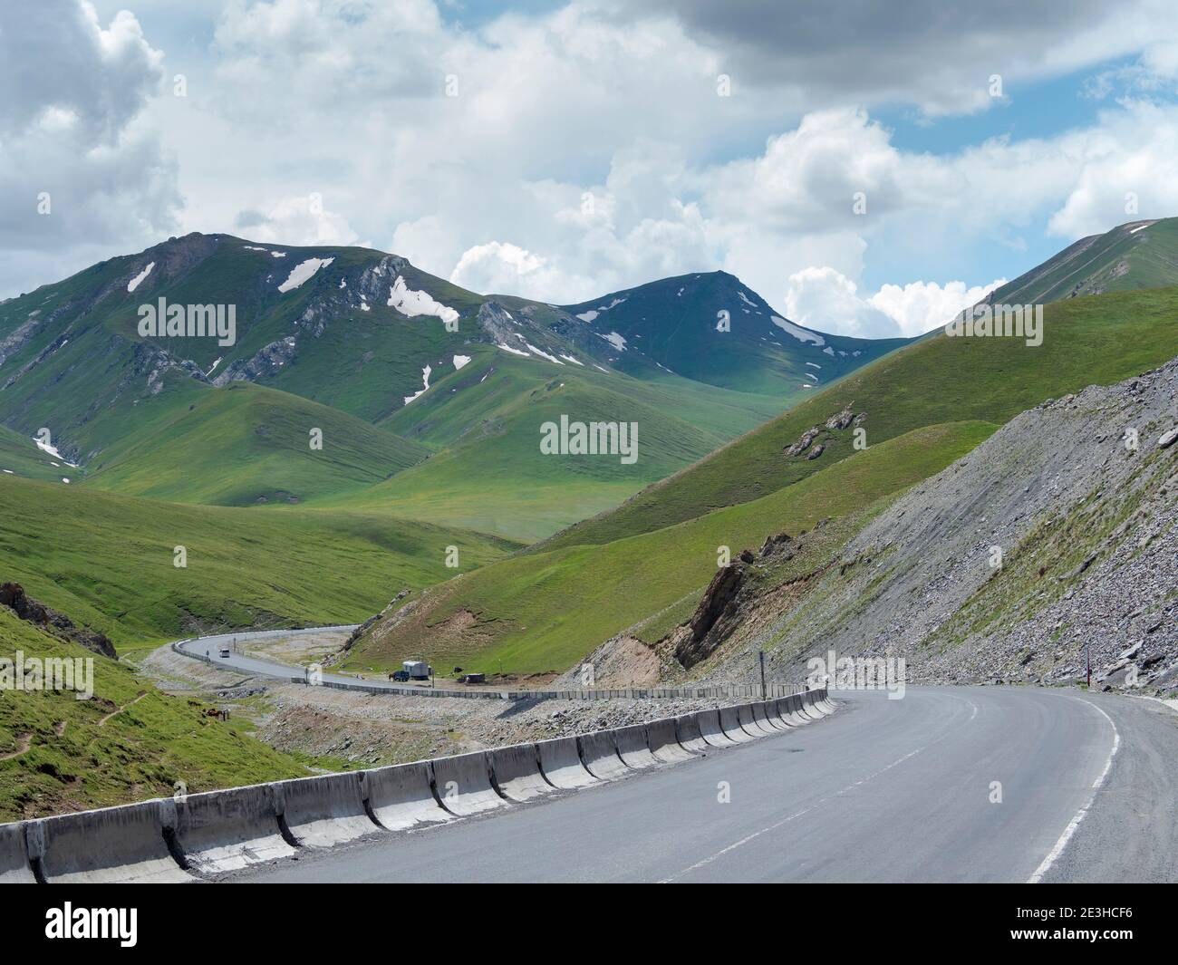 Taldyk mountain pass.  Landscape along the  Pamir Highway. The mountain range Tian Shan or Heavenly Mountains. Asia, Central Asia, Kyrgyzstan Stock Photo