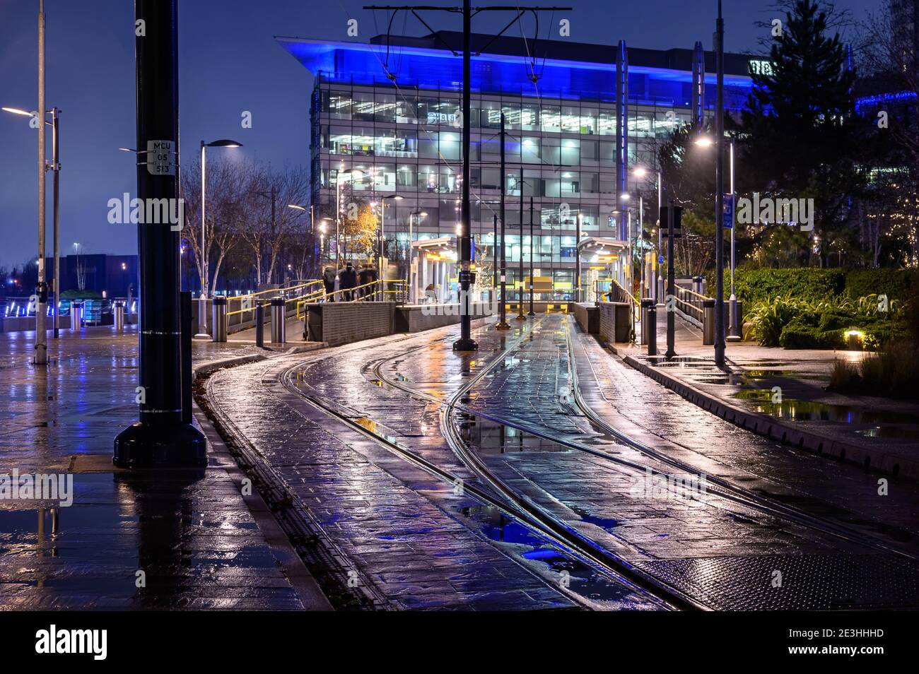 Salford quays railway station hi-res stock photography and images - Alamy