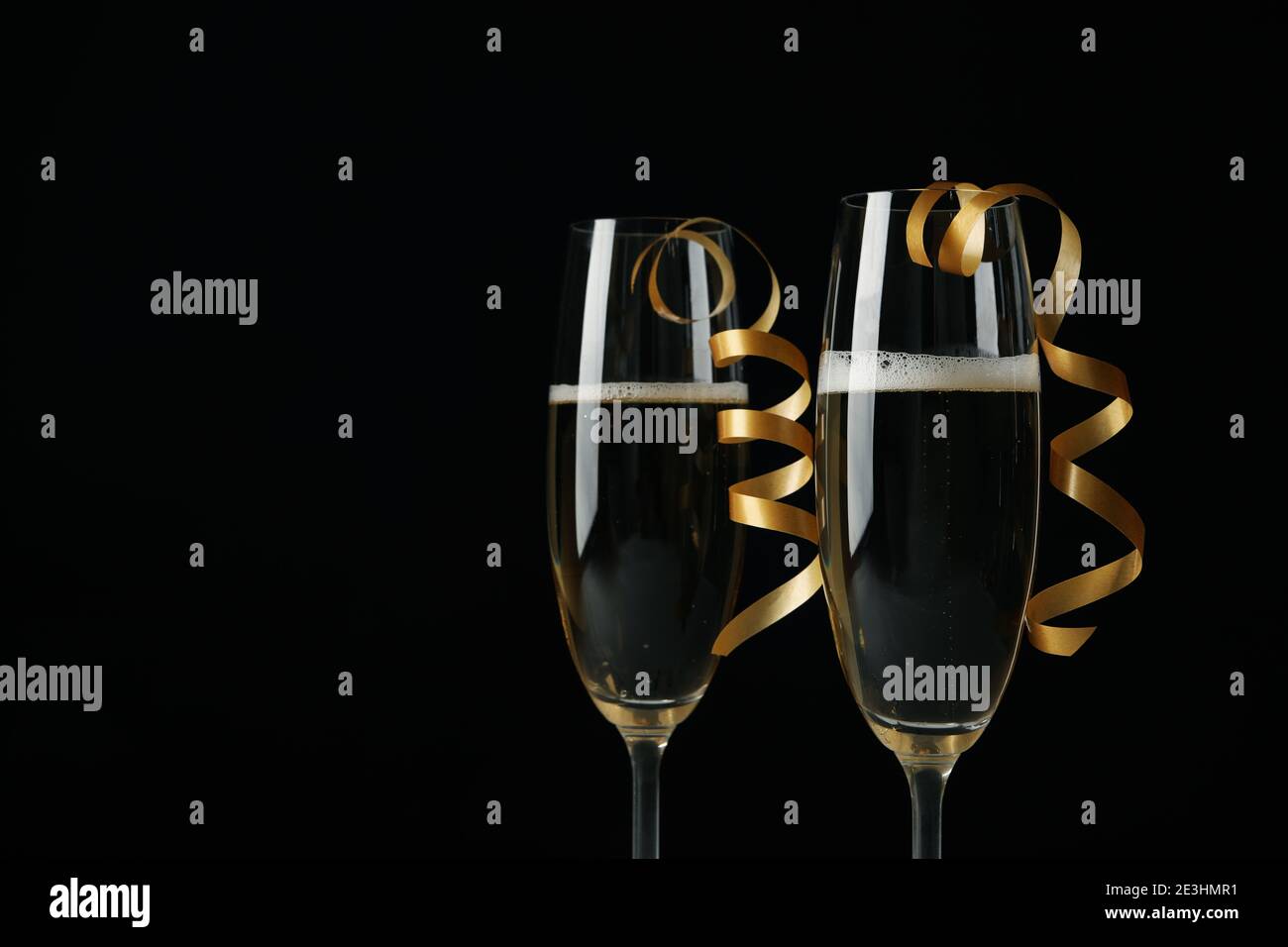 Champagne glasses ribbons hi-res stock photography and images - Alamy