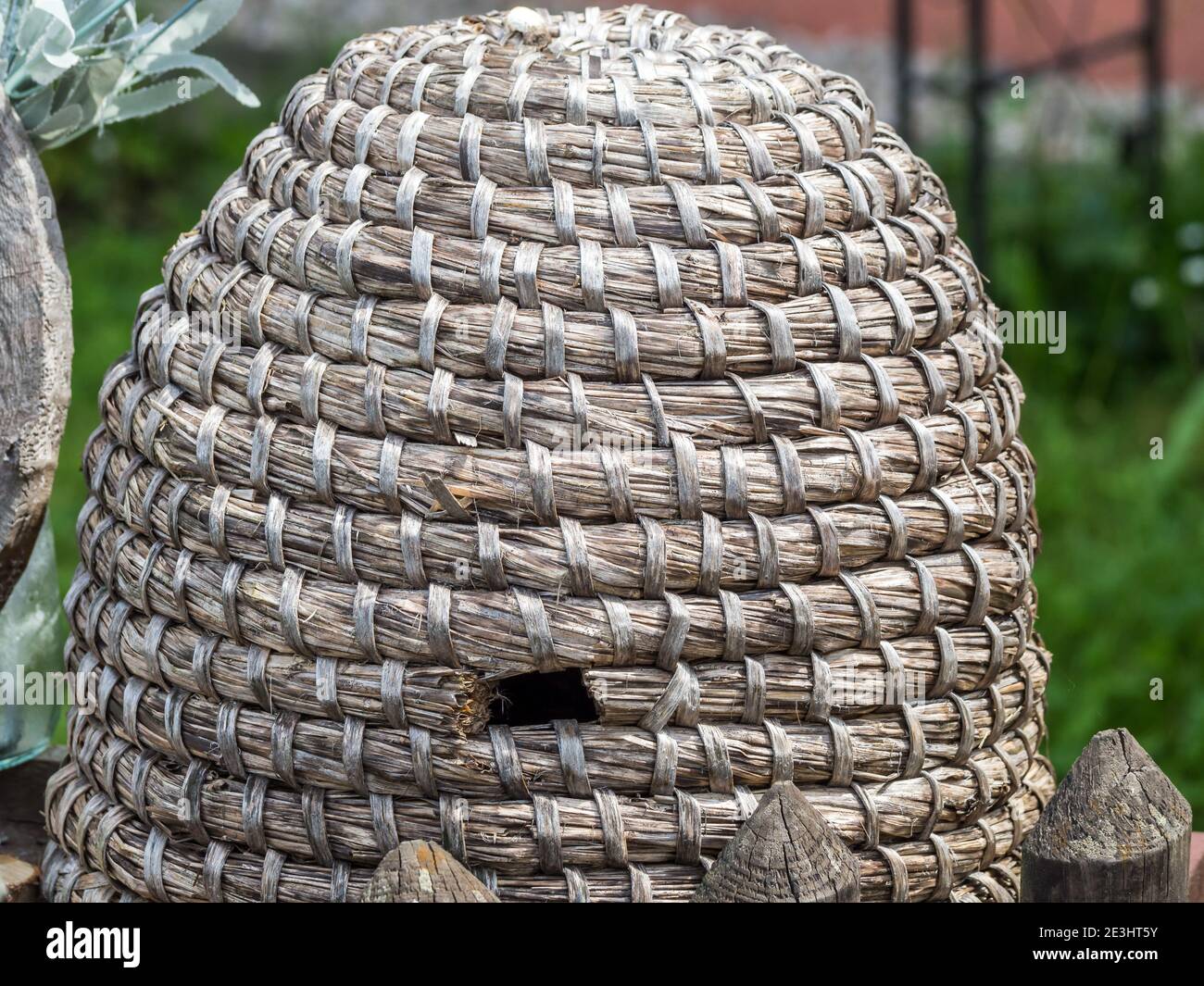 Wicker beehive hi-res stock photography and images - Alamy
