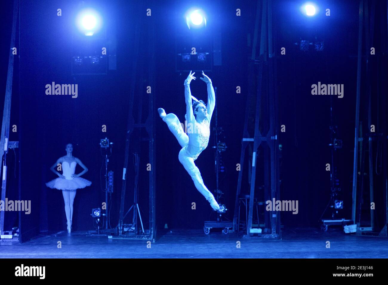 Male ballet dancer jumping Stock Photo