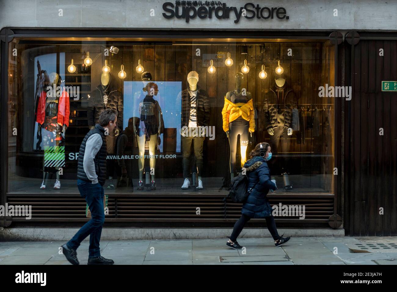 Superdry Regent Street High Resolution Stock Photography and Images - Alamy