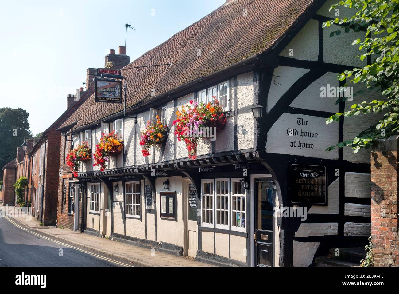 The Old House at Home Public House,Havant, Hampshire, UK Stock Photo