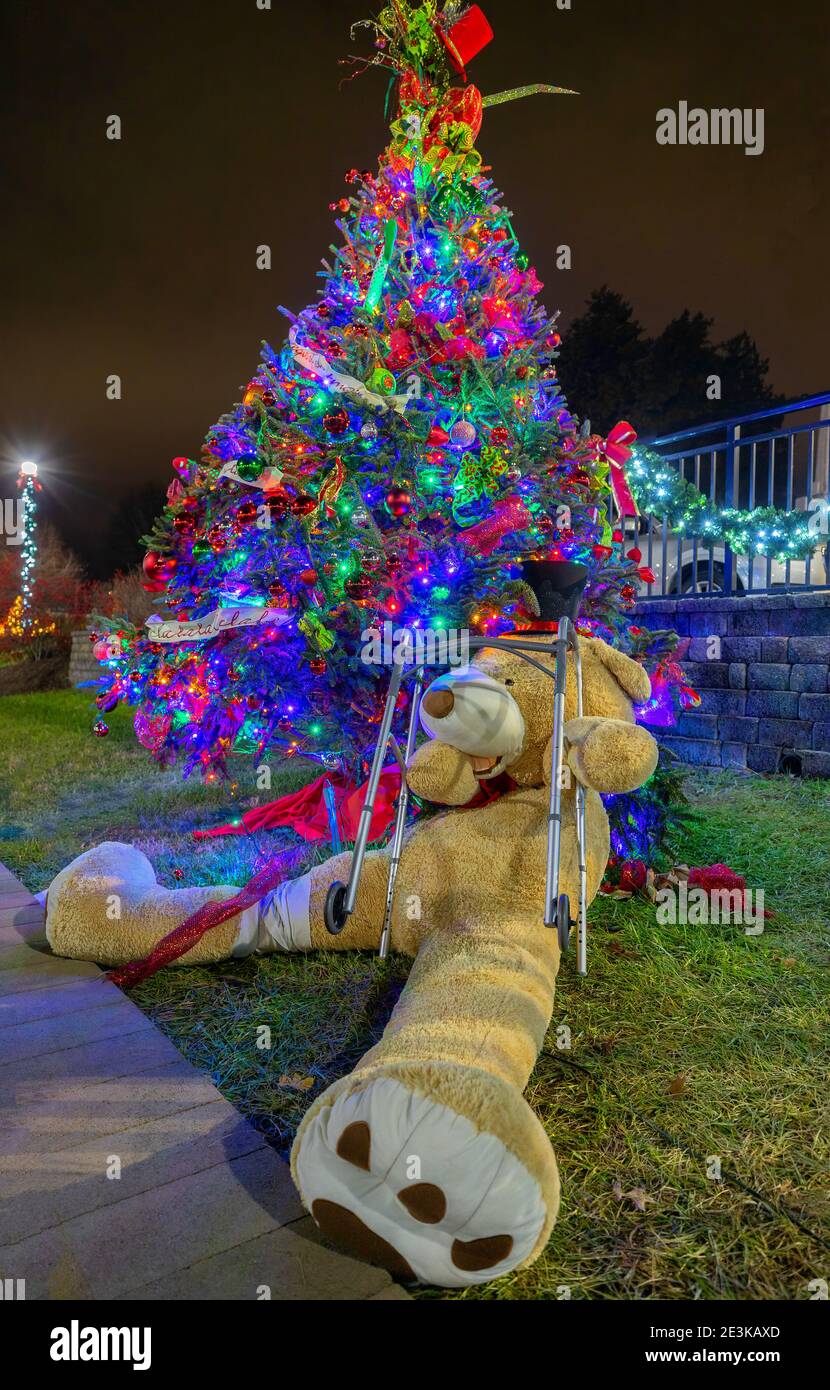Johnson City Tn Acoustic Christmas Dec 11 2022 Teddy Johnson High Resolution Stock Photography And Images - Alamy