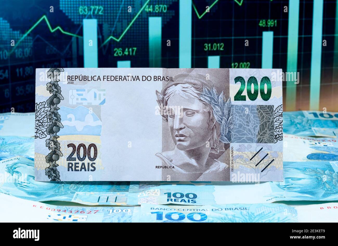 brazilian money currency 200 reais Stock Photo - Alamy