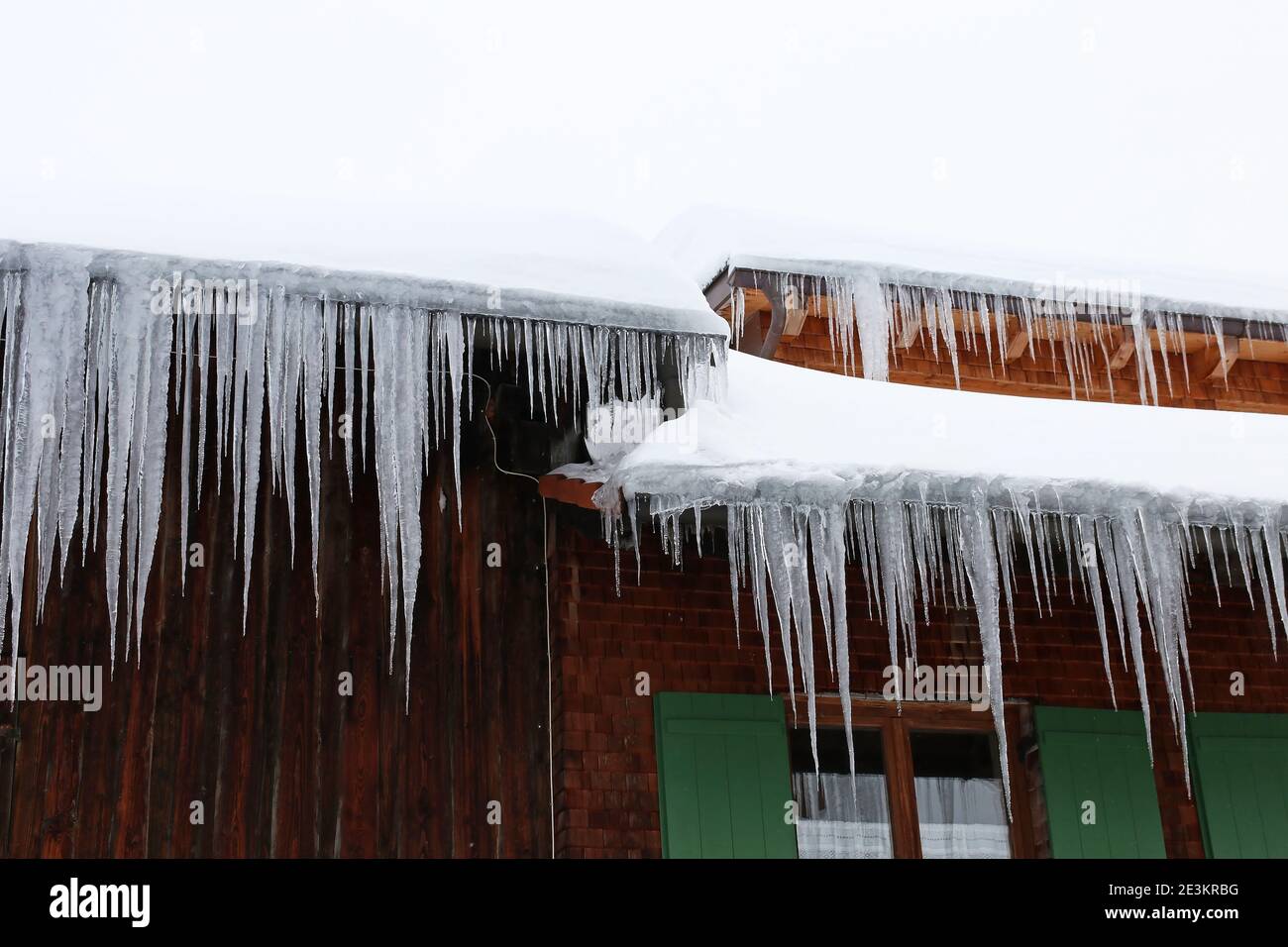 Roof avalanche danger hi-res stock photography and images - Alamy