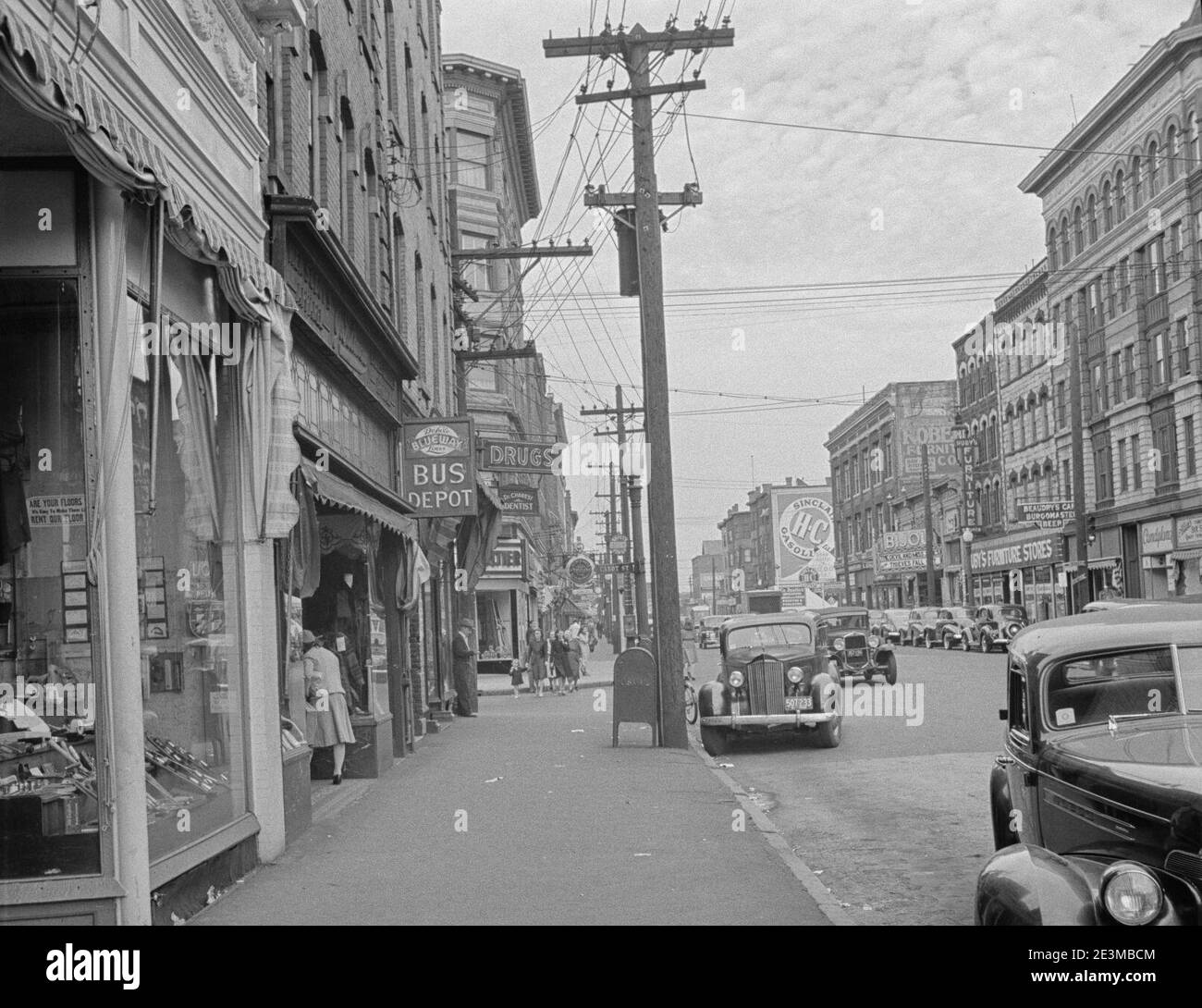 Main Street, South Holyoke, Massachusetts 1941 Stock Photo Alamy