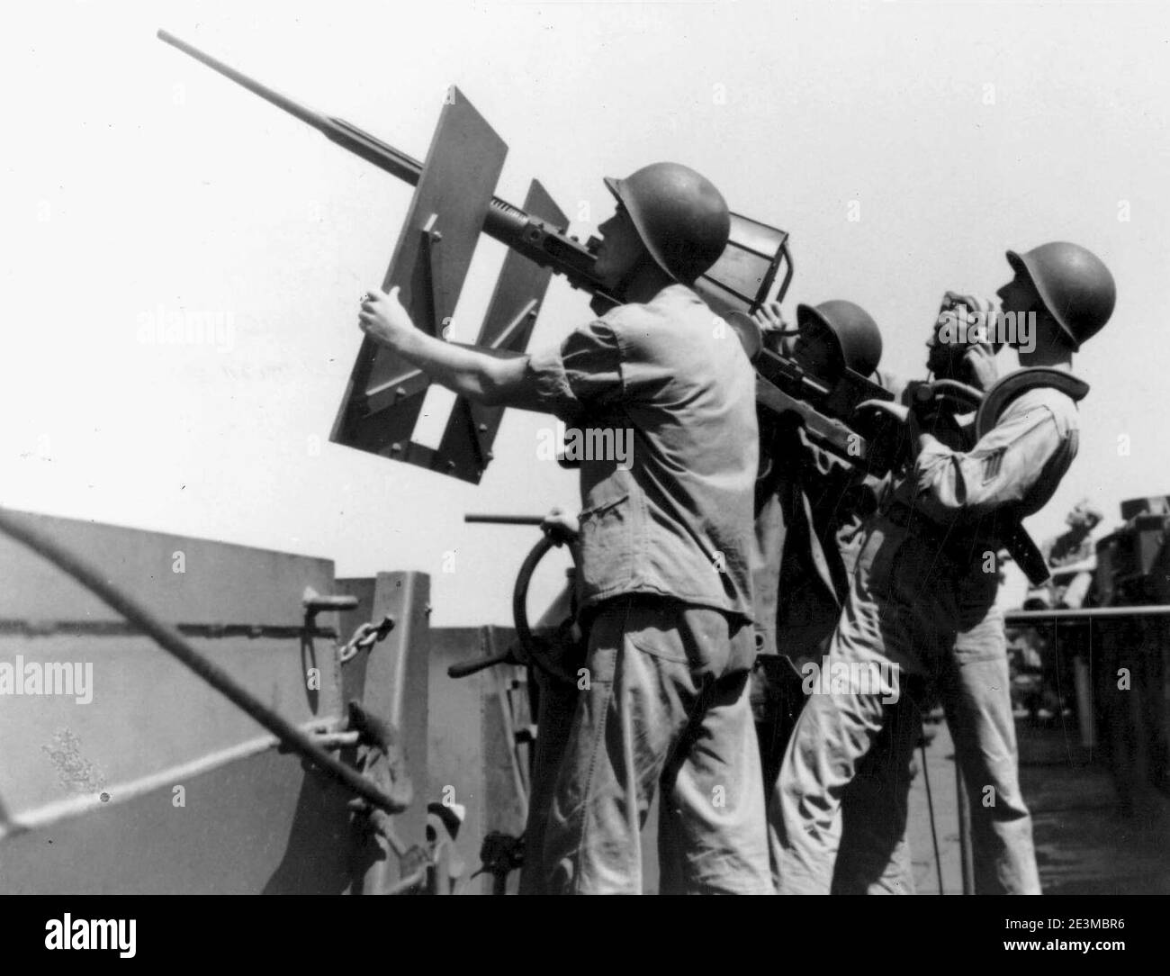 Marines aboard USS Enterprise (CV6) manning 20 mm AAgun Stock Photo Alamy