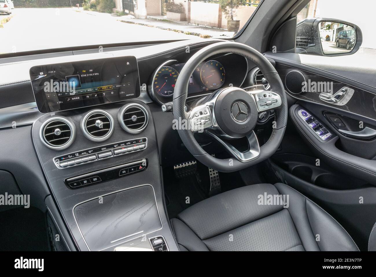 Mercedes Benz Glc Suv High Resolution Stock Photography And Images Alamy