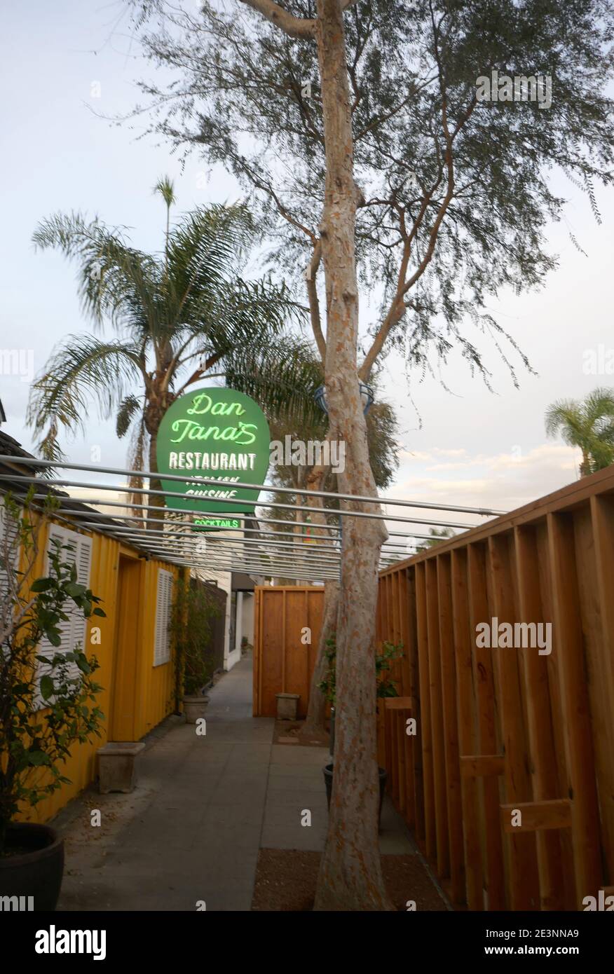 West Hollywood, California, USA 17th January 2021 A general view of atmosphere of outdoor dining closed now with Stay At Home order at Dan Tana's Italian Restaurant on January 17,  2021 in West Hollywood, California, USA. Photo by Barry King/Alamy Stock Photo Stock Photo