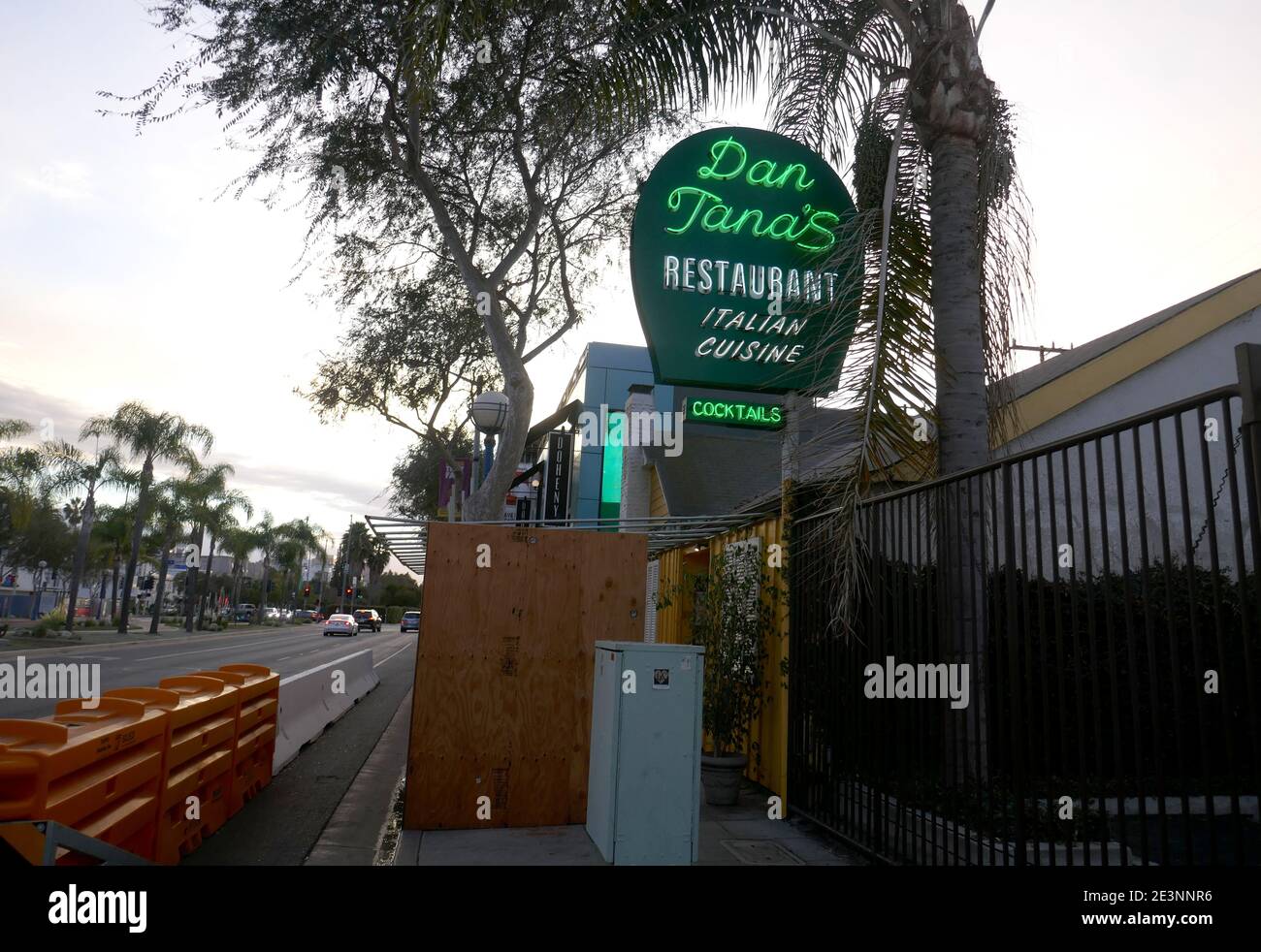 West Hollywood, California, USA 17th January 2021 A general view of atmosphere of outdoor dining closed now with Stay At Home order at Dan Tana's Italian Restaurant on January 17,  2021 in West Hollywood, California, USA. Photo by Barry King/Alamy Stock Photo Stock Photo