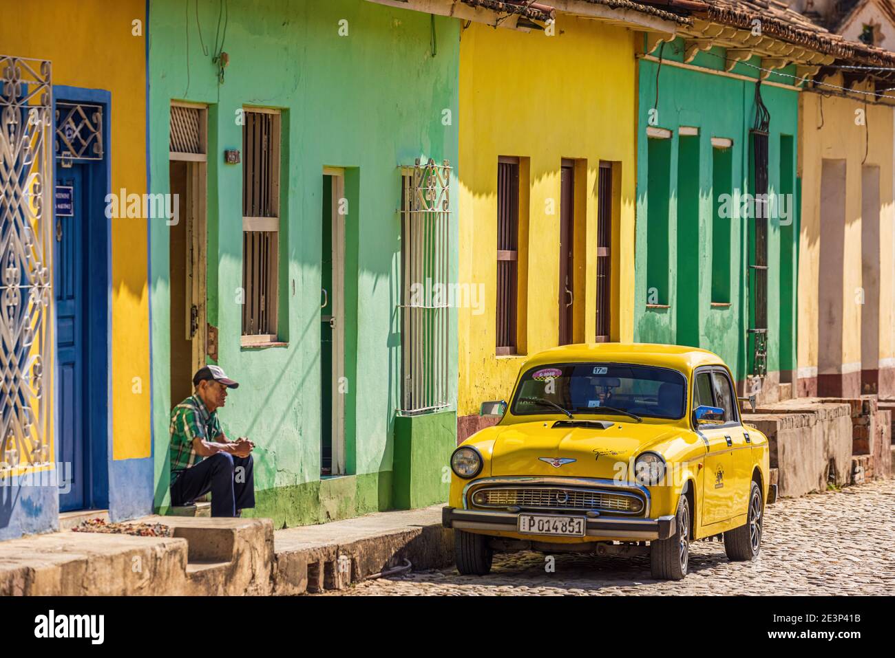 Yellow Oldtimer High Resolution Stock Photography and Images - Alamy