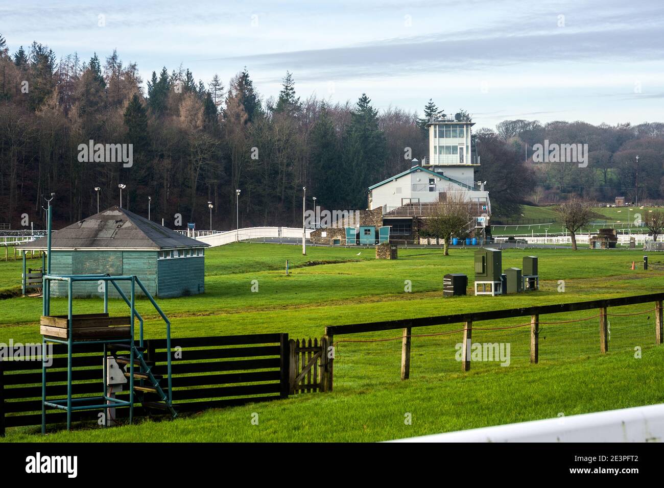 Cartmel racecourse hi-res stock photography and images - Alamy