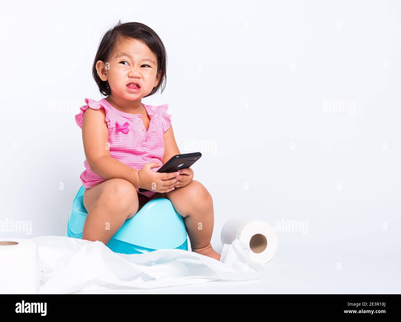 Little Girl On Toilet High Resolution Stock Photography And Images Alamy