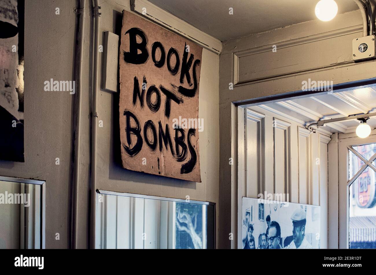 USA / California / San Francisco / Bookstores /Sign books not bombs at  independent bookstore City Lights in San Francisco Stock Photo