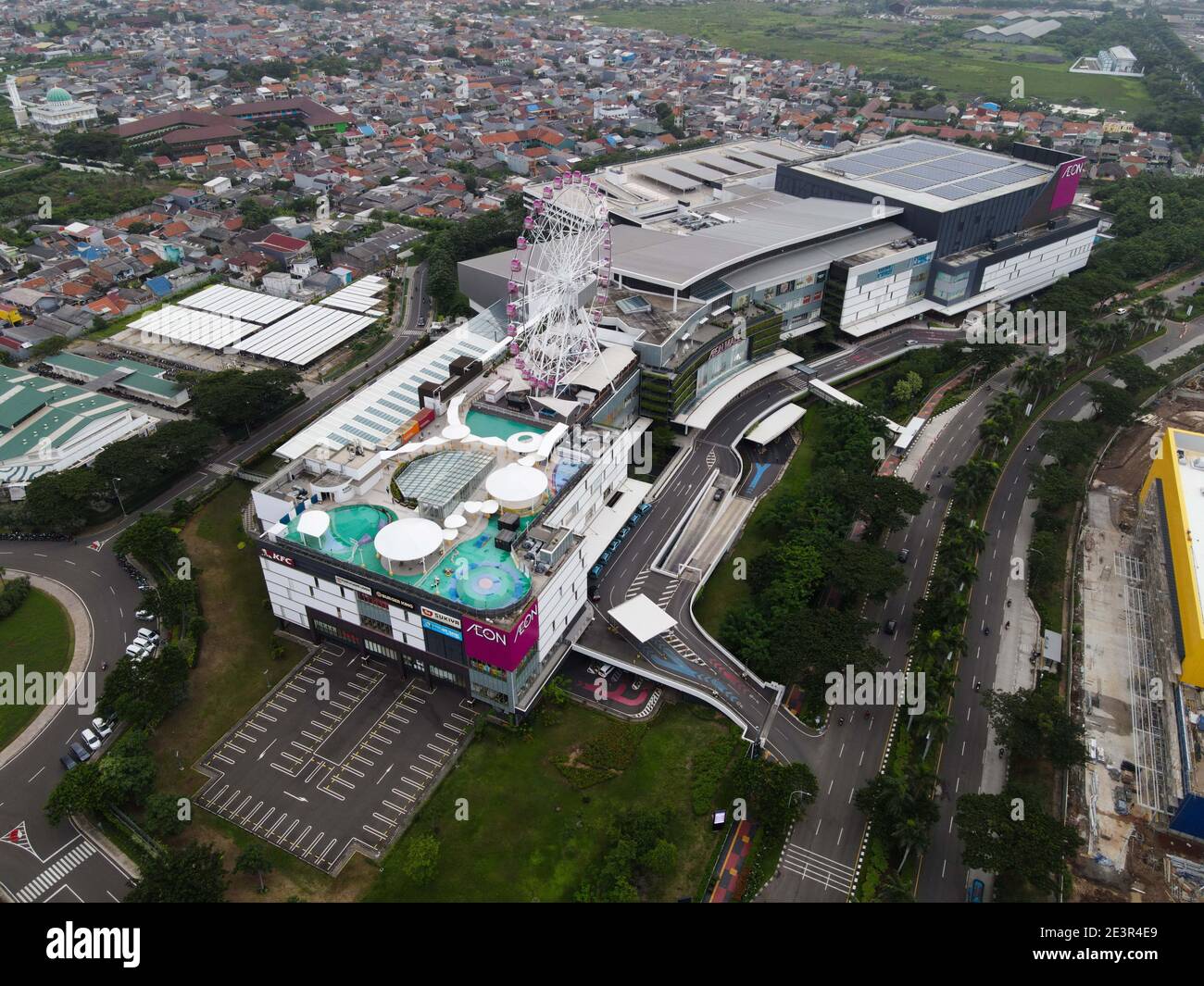 Aerial View Of Aeon Mall Jakarta Garden City Aeon Is A Largest Shopping Mall In East Jakarta Jakarta Indonesia January 20 2021 Stock Photo Alamy